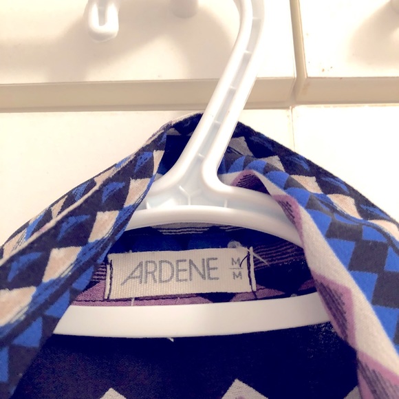 Ardene, sheer sleeveless blouse, size M. - Picture 4 of 5